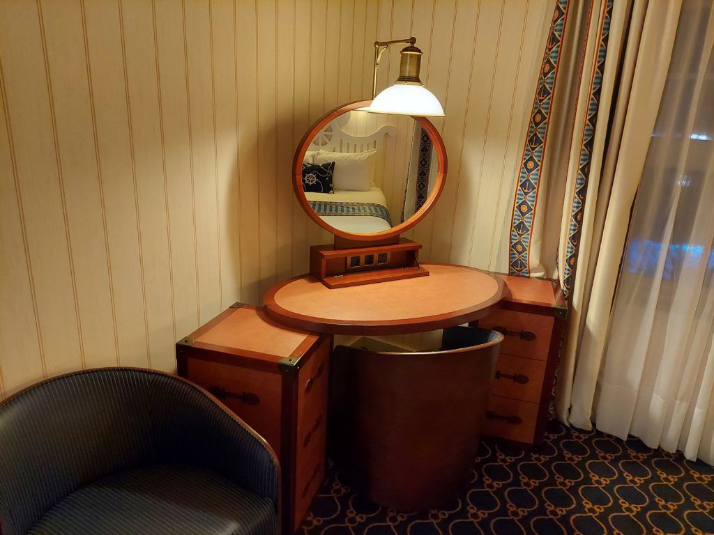 Newport Bay Club room