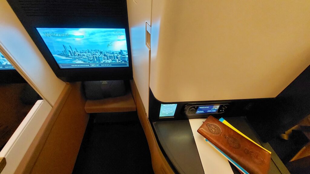 Etihad Business Studio - Legroom