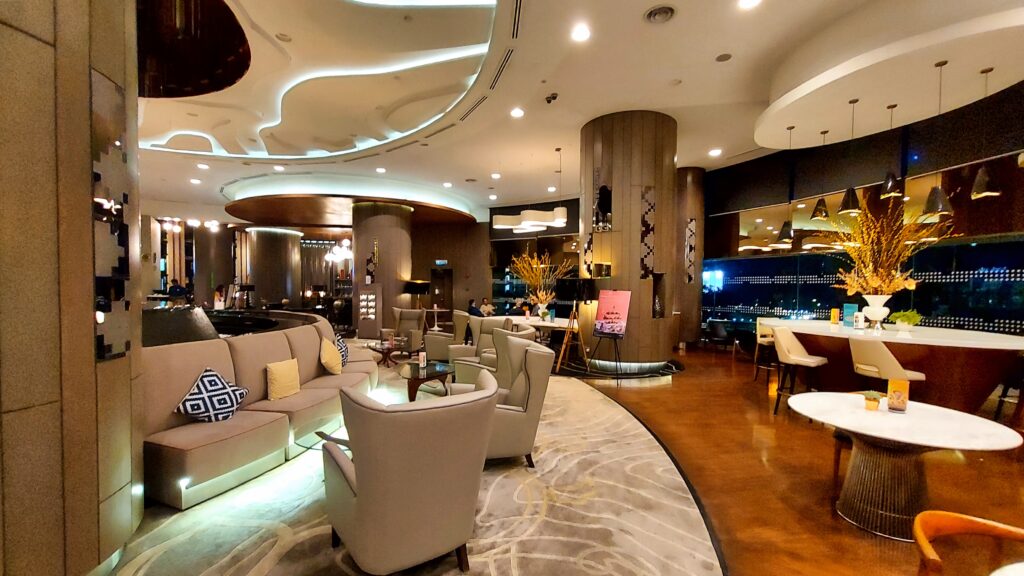 Le Meridien Kuala Lumpur - Lobby