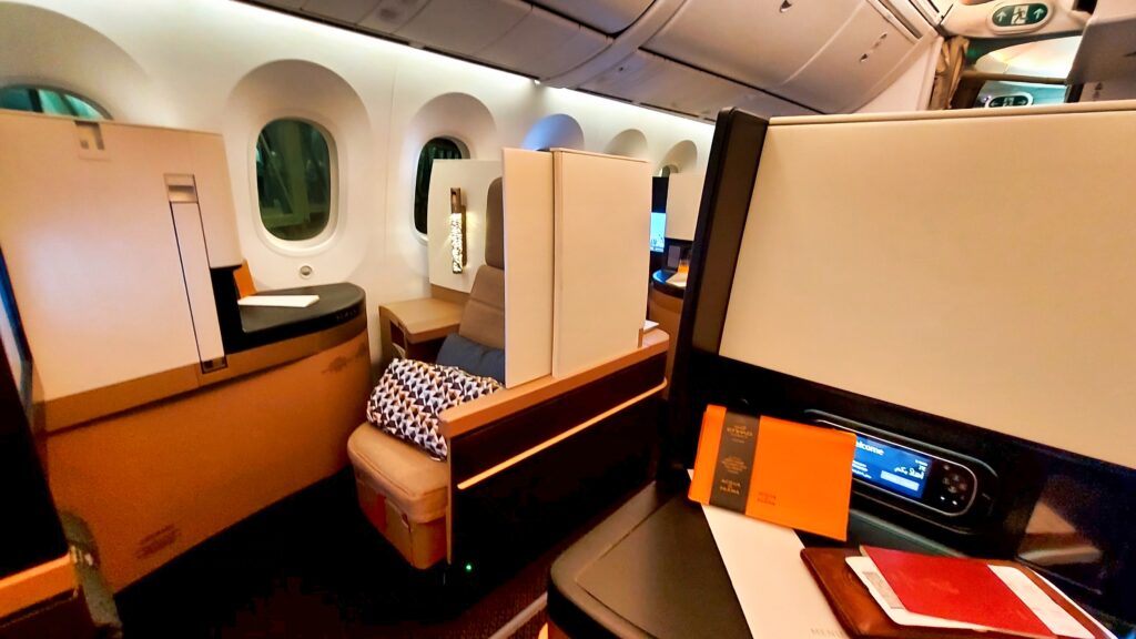 Etihad Business Studio - Layout