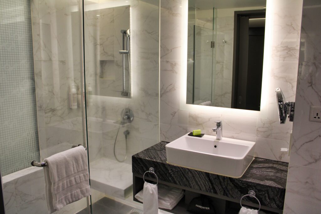 Le Meridien Kuala Lumpur - Bathroom