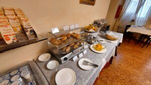 Hotel Albergo Mazzanti - Breakfast