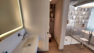 Hotel Castello Lake Front - Bathroom